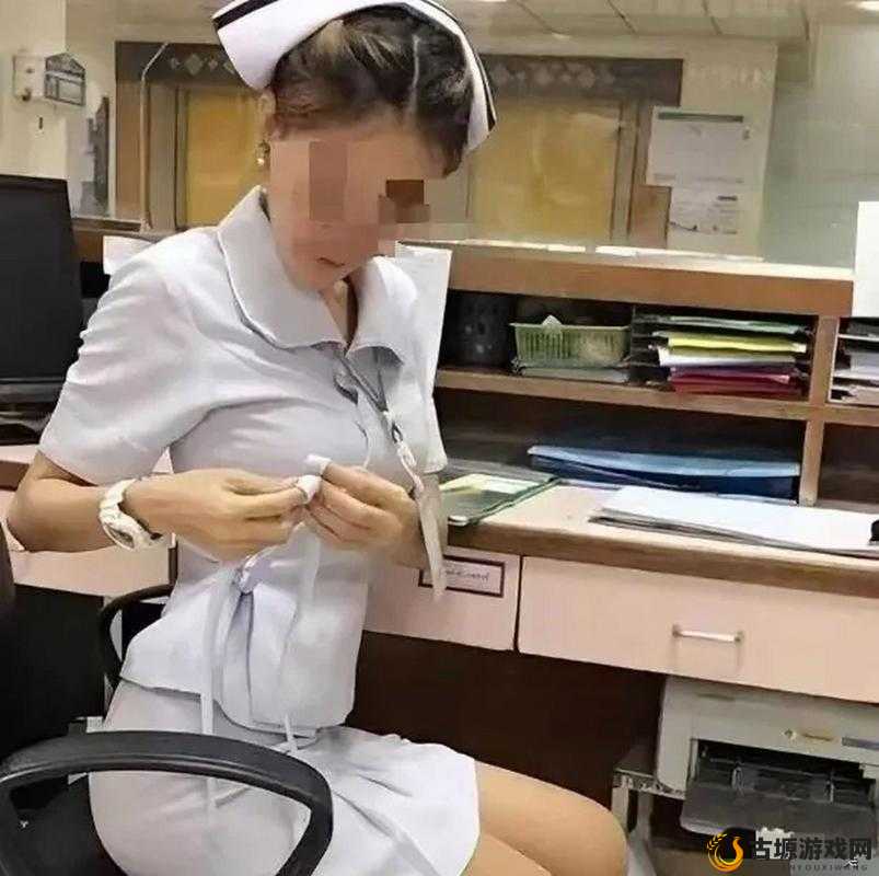 护士长办公室被躁BD视频曝光，引发网友热议：职业道德与隐私保护如何平衡？
